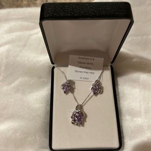 Amethyst pierced earrings and necklace